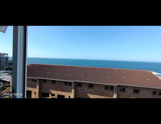 3 BEDROOM APARTMENT FOR SALE IN LAWRENCE ROCKS